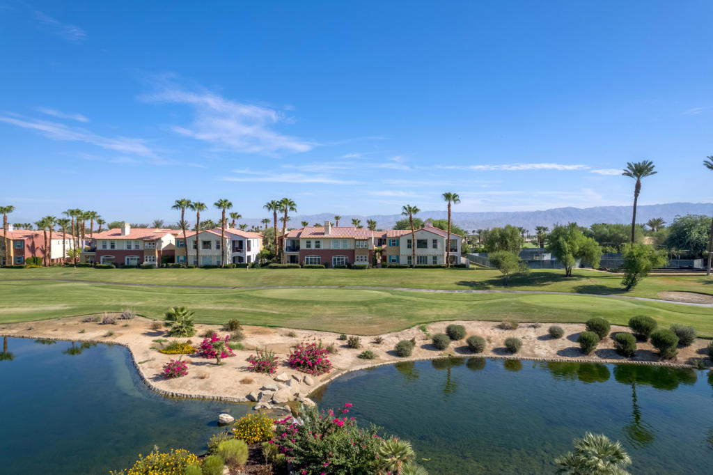 Mountain View CC - Residential Lease