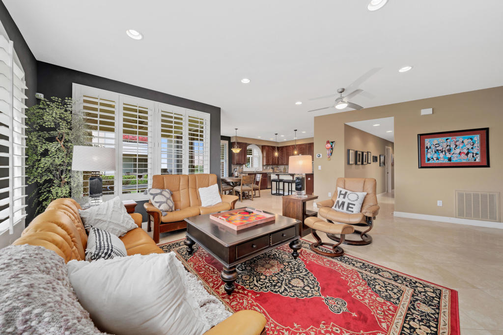Mountain View CC - Residential Lease