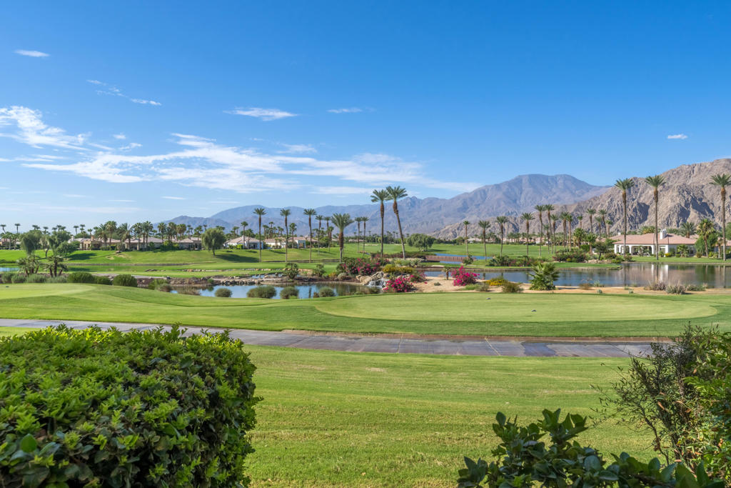 Mountain View CC - Residential Lease