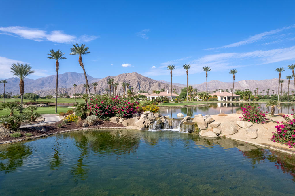 Mountain View CC - Residential Lease