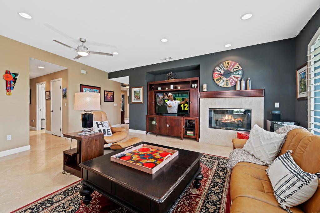 Mountain View CC - Residential Lease