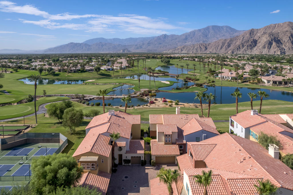 Mountain View CC - Residential Lease