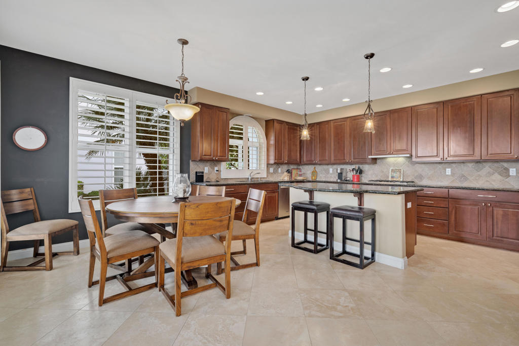 Mountain View CC - Residential Lease