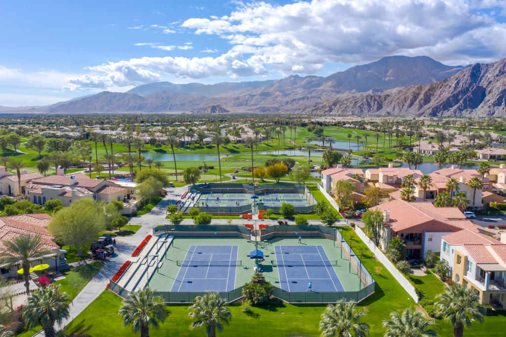Mountain View CC - Residential Lease