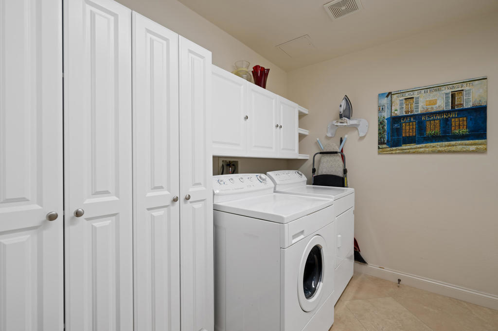 Mountain View CC - Residential Lease