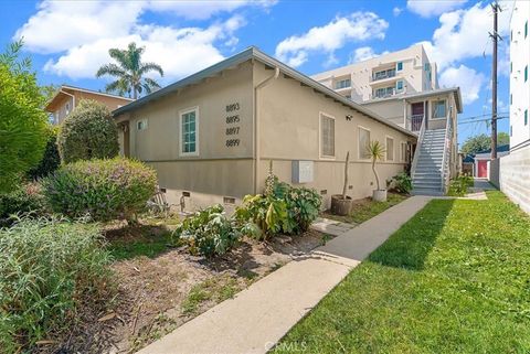8893 Reading Avenue Los Angeles CA 90045