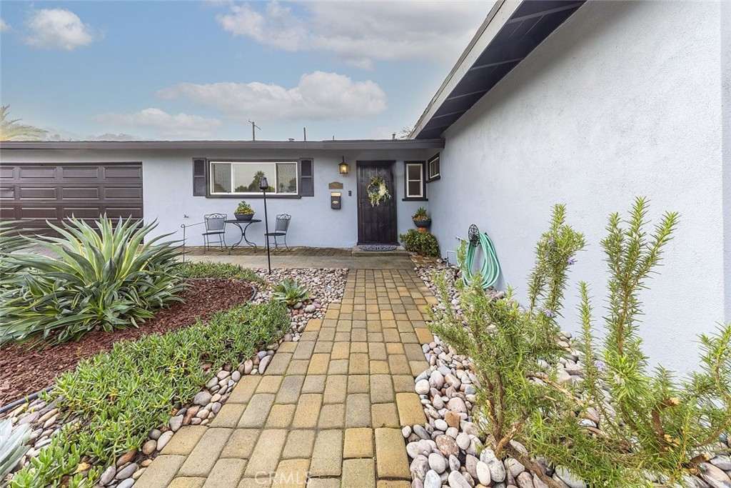 502 E Mauna Loa Avenue