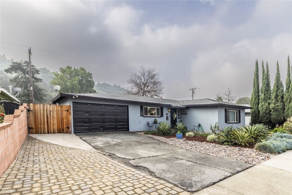 502 E Mauna Loa Avenue