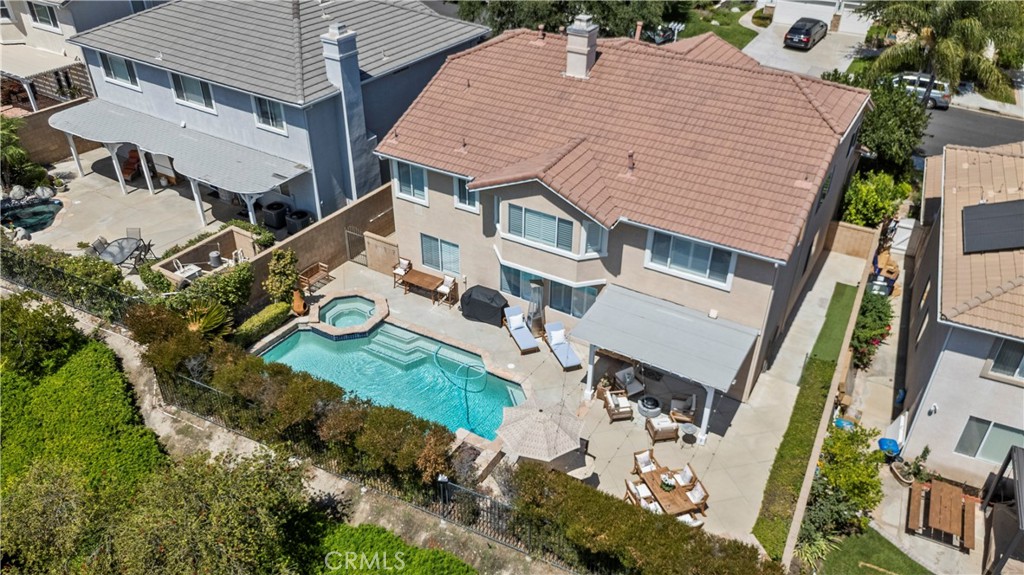 25722 Hood Way