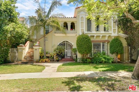 Photo of 214 N La Peer Drive, Beverly Hills, CA 90211 (MLS # 26842023)