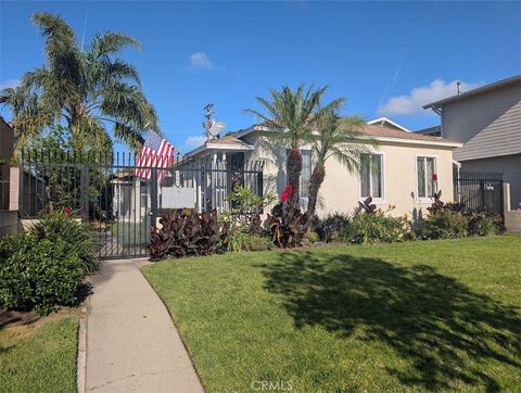 Photo of 1903 Cabrillo Ave #C, Torrance, CA 90501 (MLS # SR26078310)