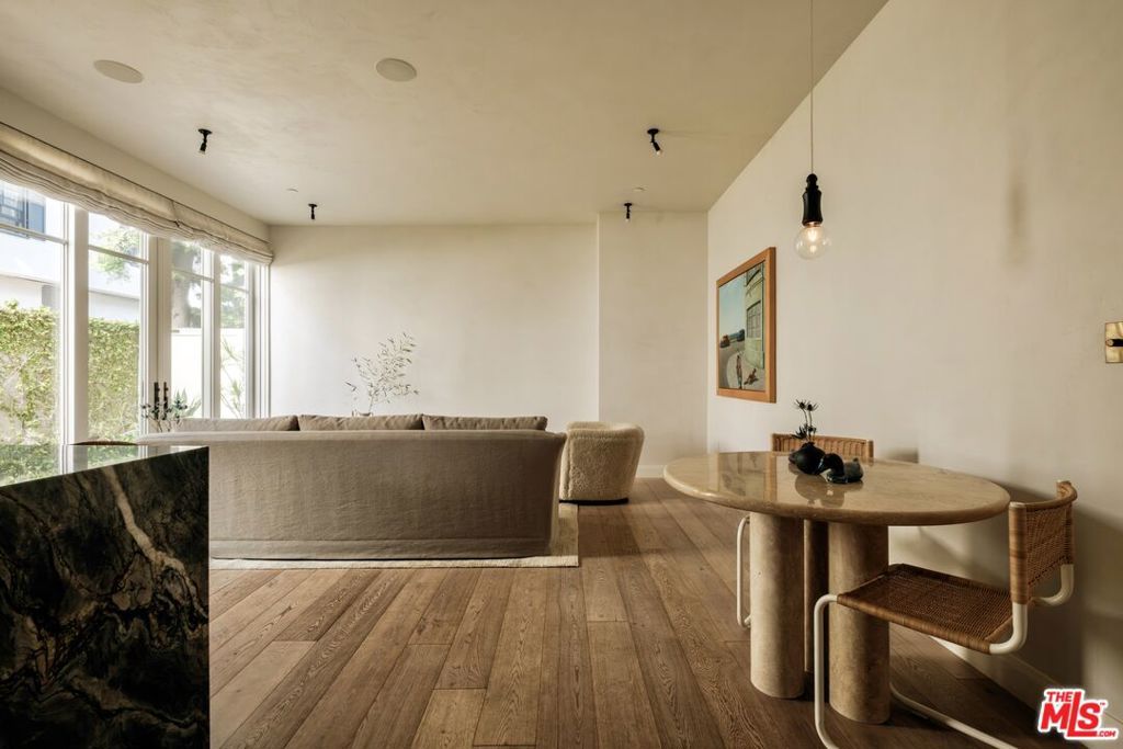 Photo of 956 5th Street #C, Santa Monica, CA 90403 (MLS # 26633373)