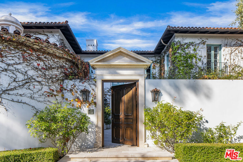 563 Spoleto Drive