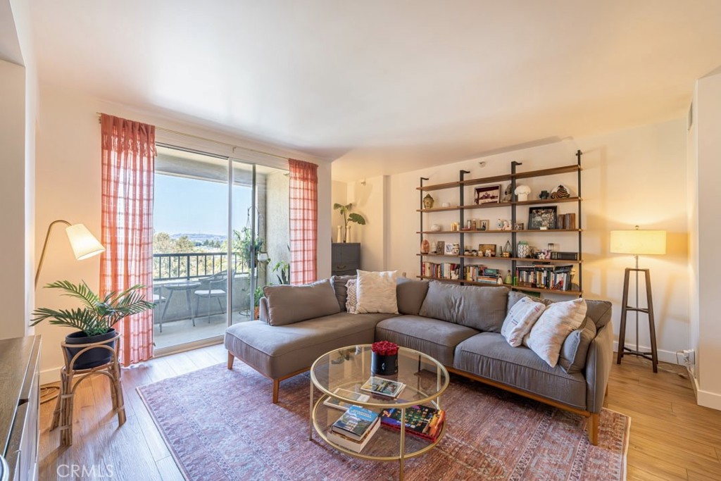 850 E Ocean Boulevard 613