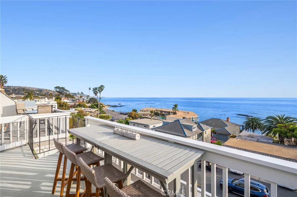 716 Cliff Drive