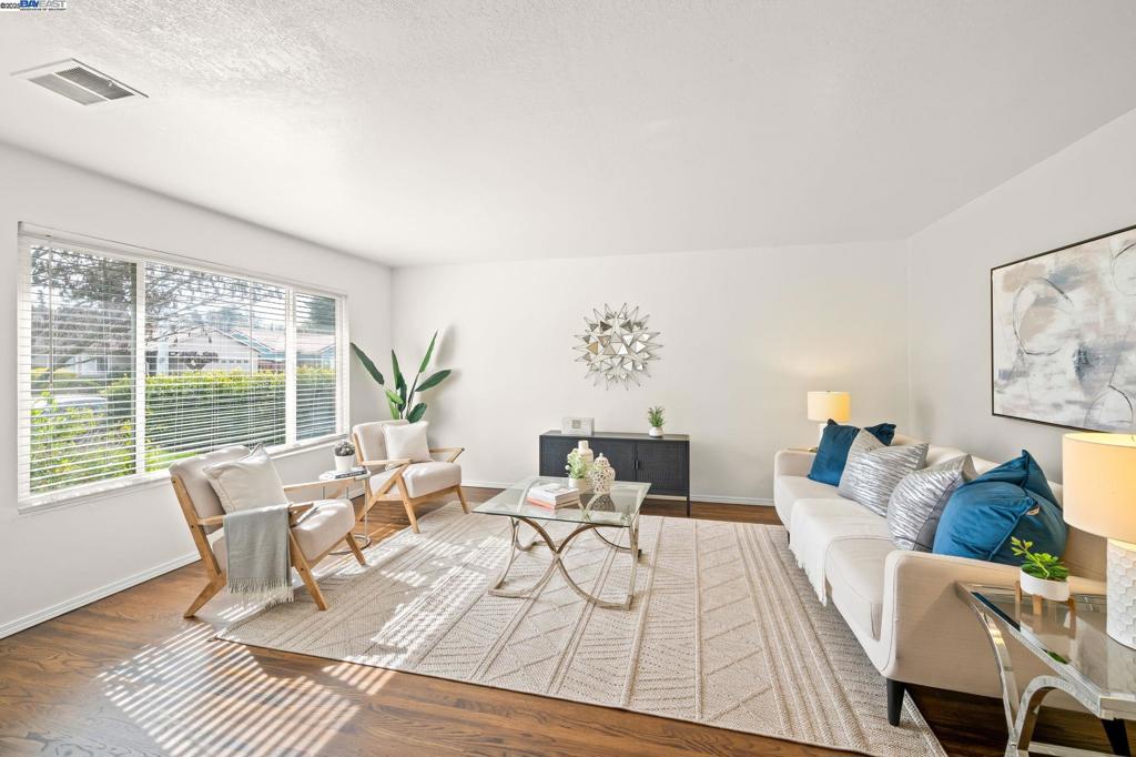 Properties 4 2935 Pine Valley Rd