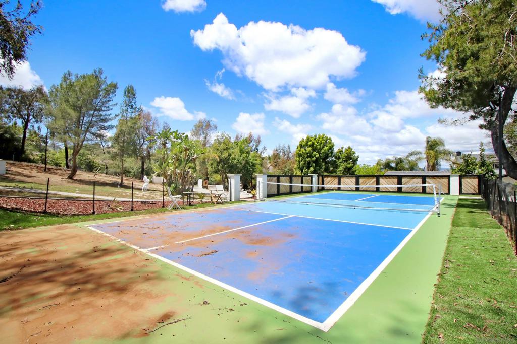 3065 Fairview Drive