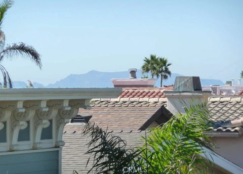 Tiny photo for 4912 Amalfi Way, Oxnard, CA 93035 (MLS # OC26229602)