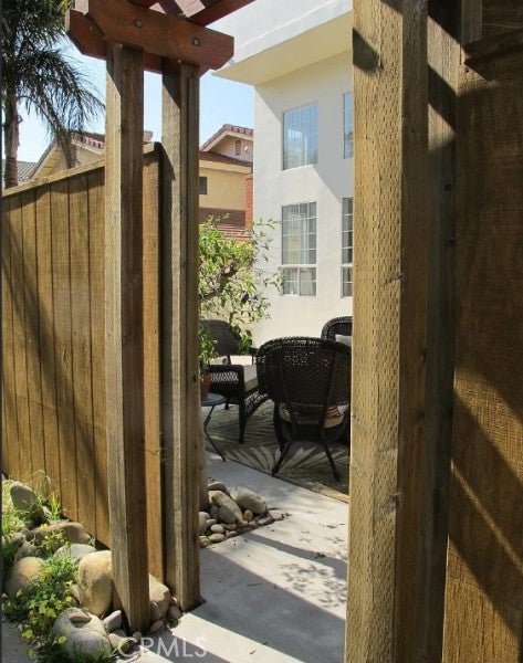 Photo of 4912 Amalfi Way, Oxnard, CA 93035 (MLS # OC26229602)