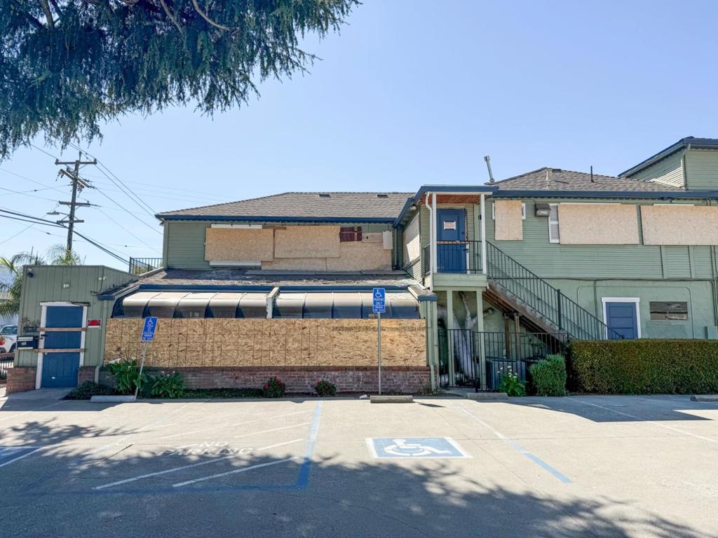 383 1st Street