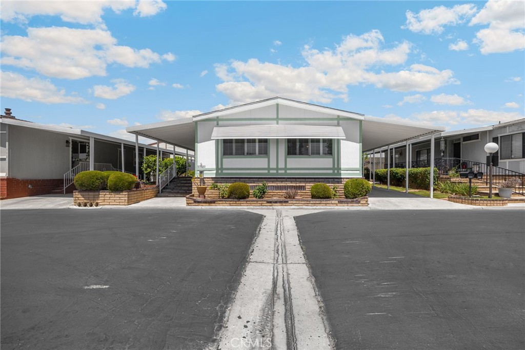 1341 Harbor Lake Avenue 24