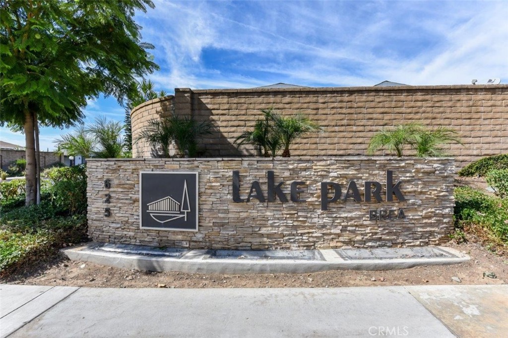 Lake Park Brea - Manufactured In Park