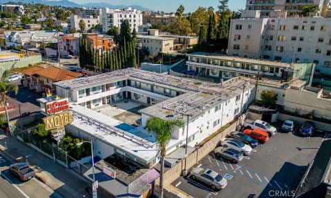 Photo of 2025 W 3rd Street, Los Angeles, CA 90057 (MLS # SR26162855)