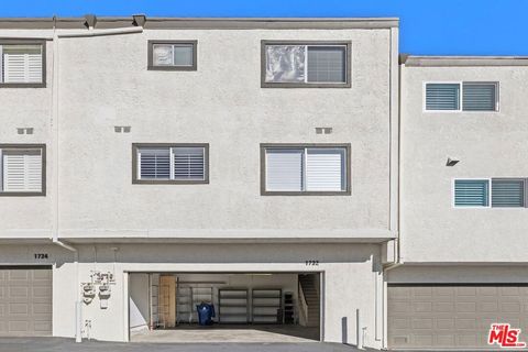 Tiny photo for 1732 Palisades Drive, Pacific Palisades, CA 90272 (MLS # 25615585)