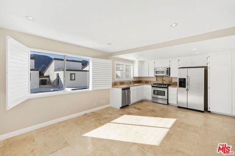 Tiny photo for 1732 Palisades Drive, Pacific Palisades, CA 90272 (MLS # 25615585)
