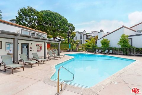 Tiny photo for 1732 Palisades Drive, Pacific Palisades, CA 90272 (MLS # 25615585)