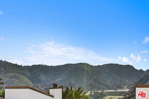 Tiny photo for 1732 Palisades Drive, Pacific Palisades, CA 90272 (MLS # 25615585)