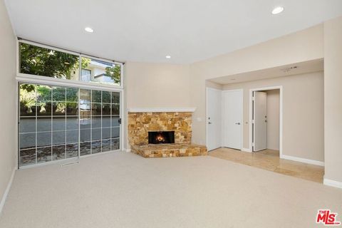 Tiny photo for 1732 Palisades Drive, Pacific Palisades, CA 90272 (MLS # 25615585)