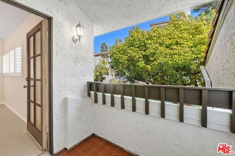 Tiny photo for 1732 Palisades Drive, Pacific Palisades, CA 90272 (MLS # 25615585)