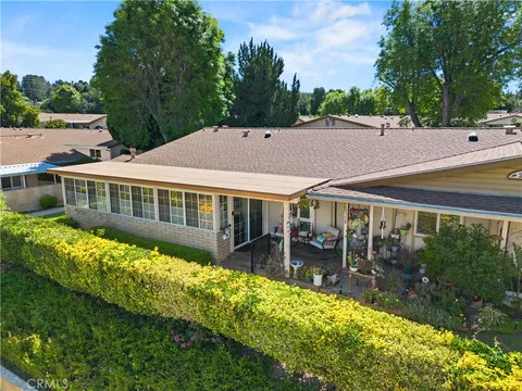 26835 Avenue Of The Oaks Unit B, Newhall, CA 91321 - MLS#: SR26081126