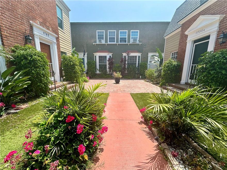 Owner Incentive - - - ***One Month FREE RENT*** Your own private Idaho... in the prime of Hollywood.  Tucked behind a private gate you'll find a time machine.  This super cute and recently updated townhome style unit is a throwback to the golden age of Hollywood.  Plenty of light, cozy outdoor space in back, 1 car space garaged.  Walk to the Bowl, Hollywood Blvd, restaurants, shops, and more.