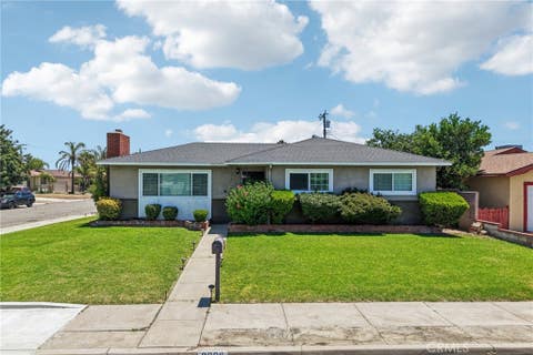 Photo of 9929 Claremont AVE, Bloomington, CA 92316 (MLS # IV26156773)