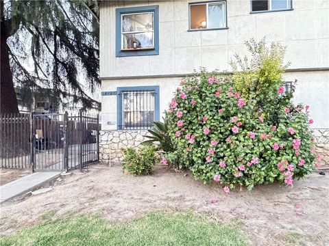 Photo of 18127 Roscoe Boulevard #1, Northridge, CA 91325 (MLS # SR26048075)