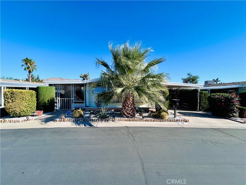 Photo of 7501 Palm AVE #SPC 70, Yucca Valley, CA 92284 (MLS # JT26181839)