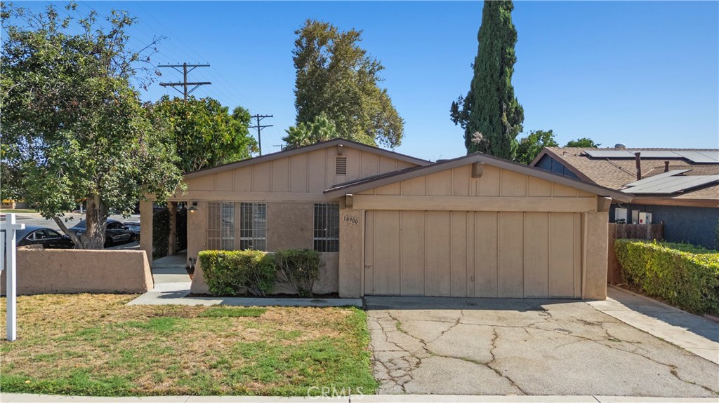 Charming Corner-Lot Home in Prime Northridge Location!
This 4-bedroom, 2-bathroom home offers 1,851 sq. ft. of living space with an attached 2-car garage. Situated on a desirable corner lot, the property is located minutes from CSUN, Northridge Fashion Center, shopping, dining, and entertainment. The bright living area flows into a functional kitchen with ample storage and counter space. Bedrooms are generously sized, including a primary suite that provides a comfortable retreat. The private backyard is ideal for relaxing, gardening, or entertaining. With recent updates including a newer roof, and HVAC system this home combines comfort, convenience, and value in a sought-after Northridge location.