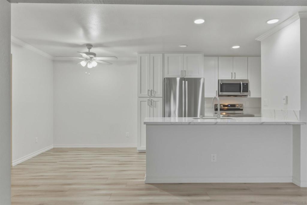 9229 Village Glen Dr 136