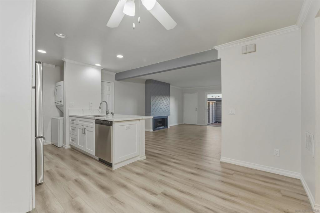 9229 Village Glen Dr 136