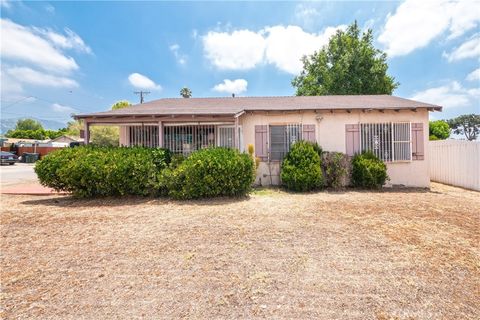 532 W 2nd Street Azusa CA 91702