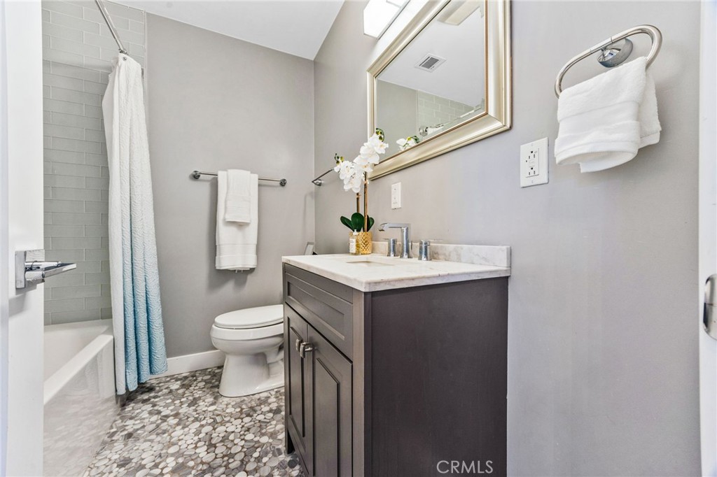 Lakewood Park/Long Beach (LLB) - Residential