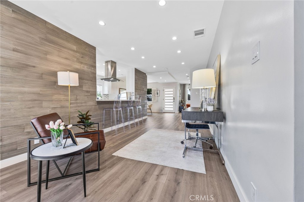 Lakewood Park/Long Beach (LLB) - Residential