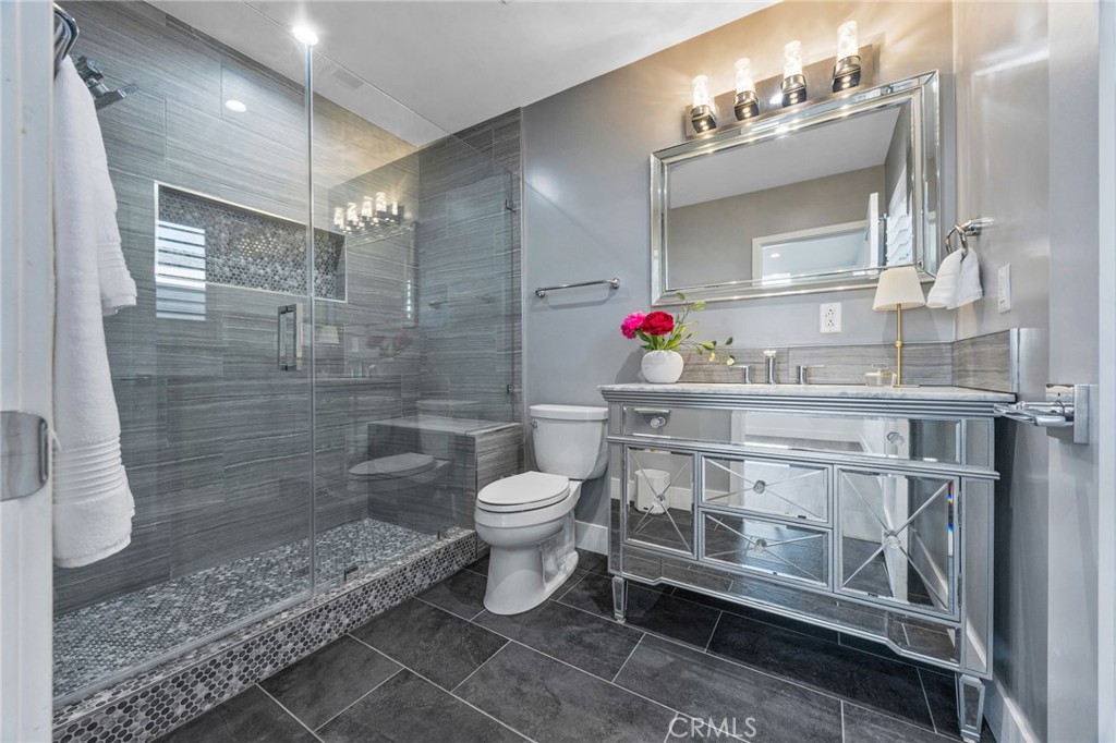 Lakewood Park/Long Beach (LLB) - Residential