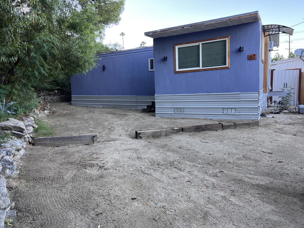 A small footprint in the iconic Palm Springs! Nestled in a vibrant and welcoming community, this residence offers a unique blend of affordability and style ideal for those seeking seasonal retreat or year round comfort.Every evening a chance to step outside and see stars, or catch that golden hour on the mountains; weekend hikes or walking downtown for food/drinks/galleries. It needs TLC, ready for you to do the final touches.Community features pool, spa, gym, library and dog park.