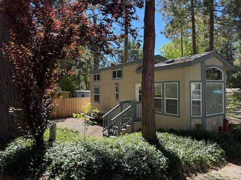 Photo of 26350 Delano Dr #46, Idyllwild, CA 92549 (MLS # 219138456DA)