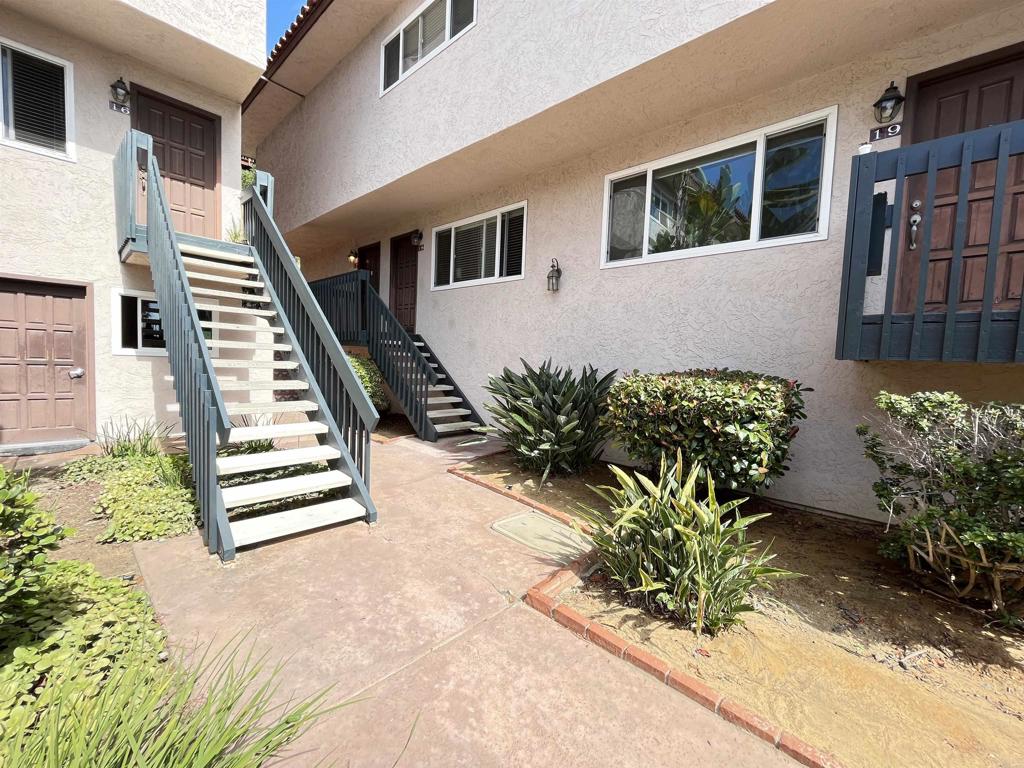 2582 Del Mar Heights Road 17