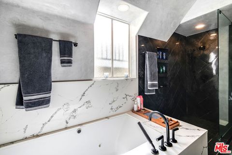 Tiny photo for 11680 Montana Avenue #302, Los Angeles, CA 90049 (MLS # 25591595)