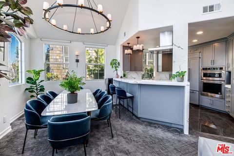 Tiny photo for 11680 Montana Avenue #302, Los Angeles, CA 90049 (MLS # 25591595)